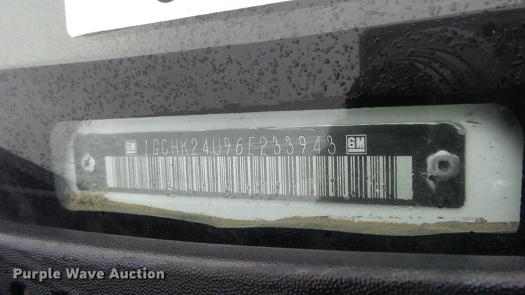 image for item DC3200 2006 Chevrolet Silverado 2500 pickup truck