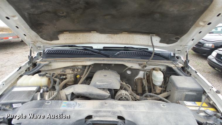 image for item DC3200 2006 Chevrolet Silverado 2500 pickup truck