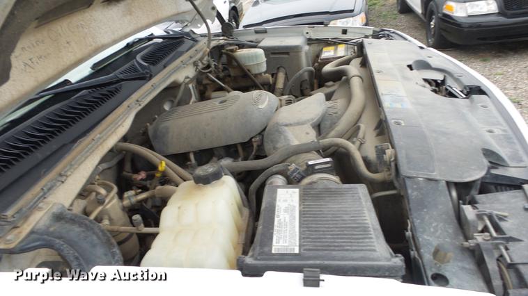 image for item DC3200 2006 Chevrolet Silverado 2500 pickup truck