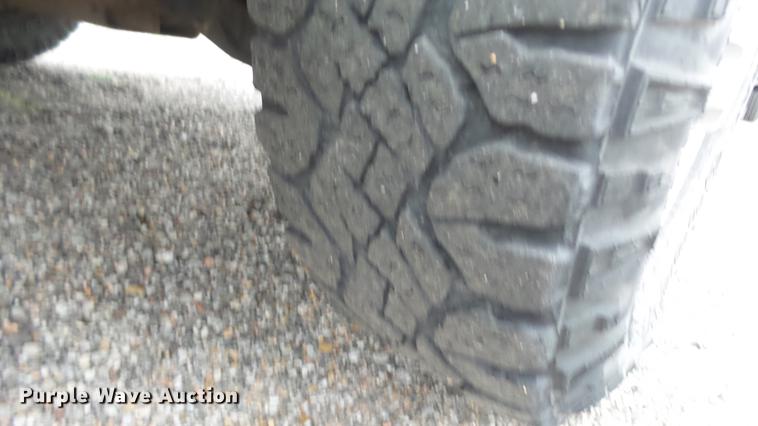 image for item DC3200 2006 Chevrolet Silverado 2500 pickup truck