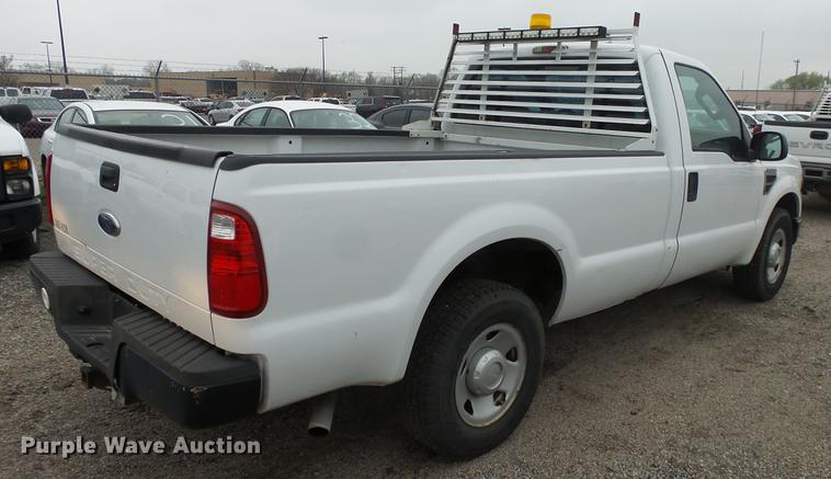 image for item DC3201 2008 Ford F250 Super Duty XL pickup truck
