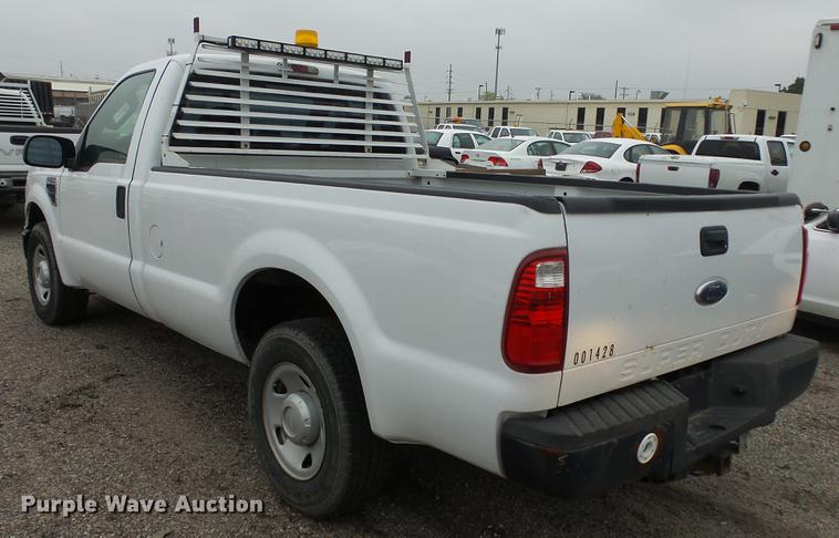 image for item DC3201 2008 Ford F250 Super Duty XL pickup truck
