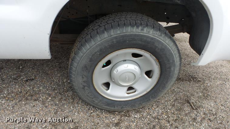 image for item DC3201 2008 Ford F250 Super Duty XL pickup truck