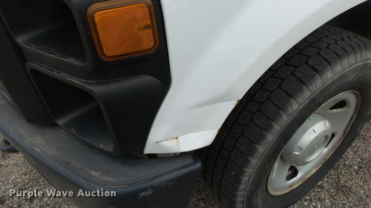 image for item DC3201 2008 Ford F250 Super Duty XL pickup truck
