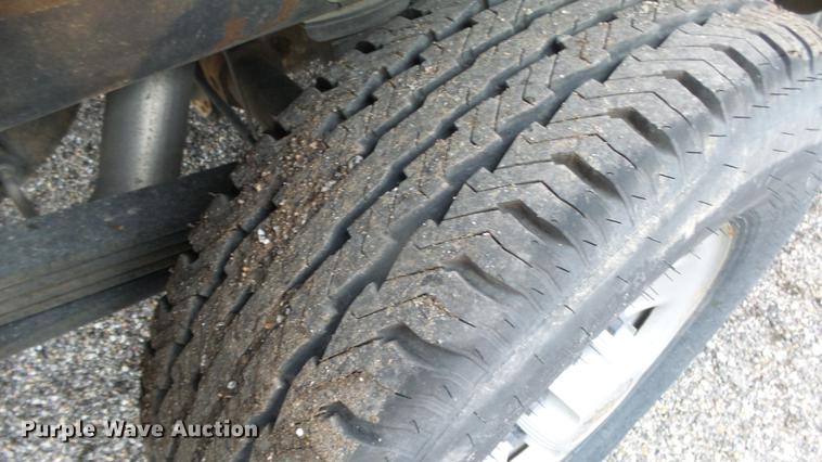 image for item DC3202 2002 Chevrolet Silverado 2500HD Ext. Cab pickup truck