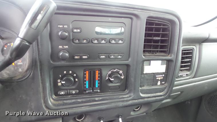 image for item DC3203 2006 Chevrolet Silverado 2500HD pickup truck