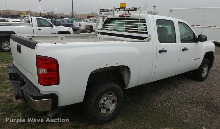 image for item DC3206 2007 Chevrolet Silverado 2500HD Crew Cab pickup truck