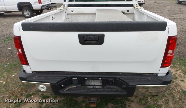 image for item DC3206 2007 Chevrolet Silverado 2500HD Crew Cab pickup truck