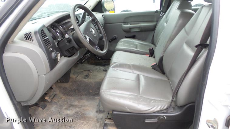 image for item DC3206 2007 Chevrolet Silverado 2500HD Crew Cab pickup truck