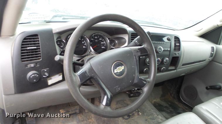 image for item DC3206 2007 Chevrolet Silverado 2500HD Crew Cab pickup truck