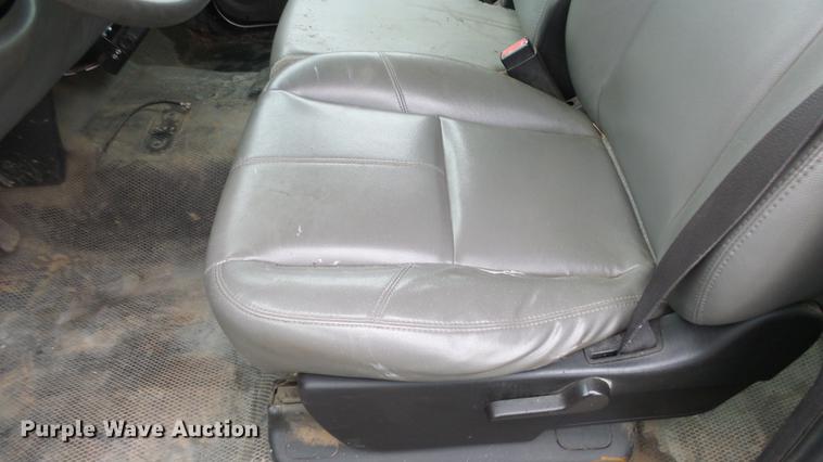 image for item DC3206 2007 Chevrolet Silverado 2500HD Crew Cab pickup truck