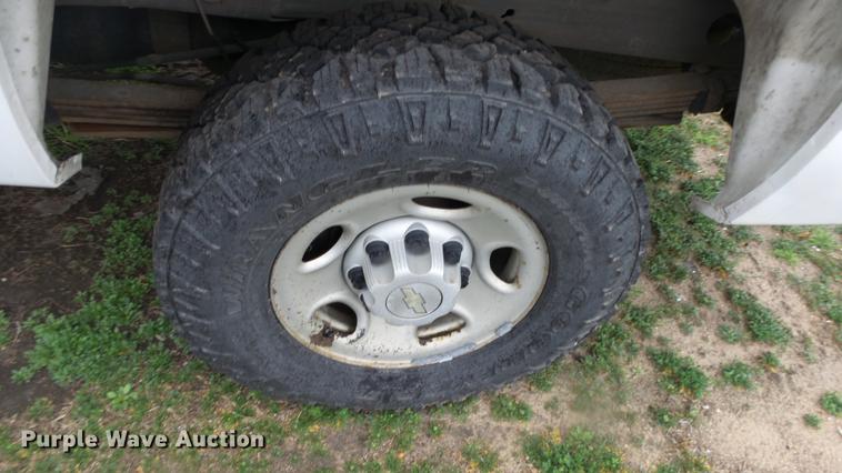 image for item DC3206 2007 Chevrolet Silverado 2500HD Crew Cab pickup truck