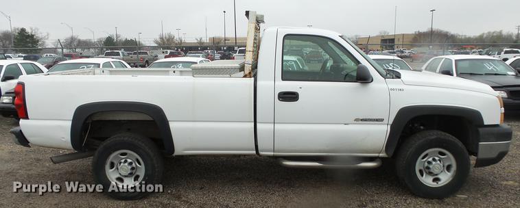 image for item DC3207 2006 Chevrolet Silverado 2500HD pickup truck