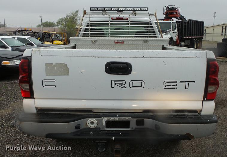 image for item DC3207 2006 Chevrolet Silverado 2500HD pickup truck