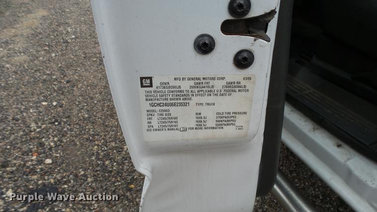 image for item DC3207 2006 Chevrolet Silverado 2500HD pickup truck