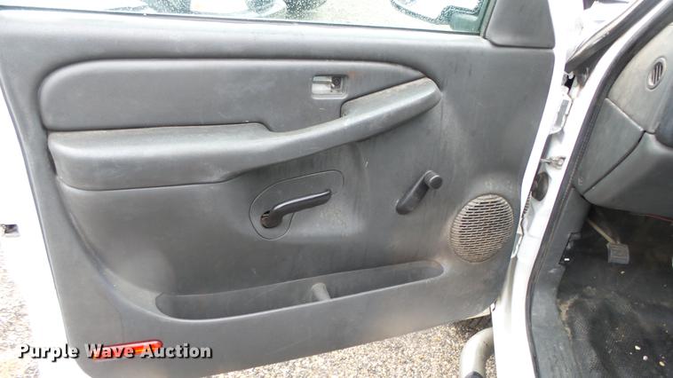 image for item DC3207 2006 Chevrolet Silverado 2500HD pickup truck