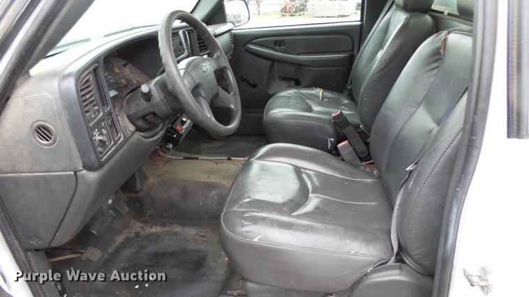 image for item DC3207 2006 Chevrolet Silverado 2500HD pickup truck