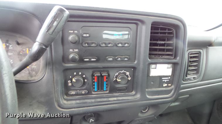 image for item DC3207 2006 Chevrolet Silverado 2500HD pickup truck