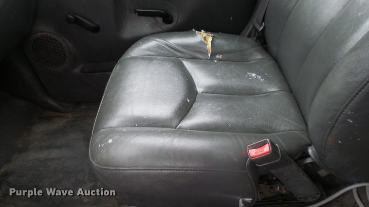 image for item DC3207 2006 Chevrolet Silverado 2500HD pickup truck