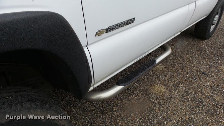 image for item DC3207 2006 Chevrolet Silverado 2500HD pickup truck