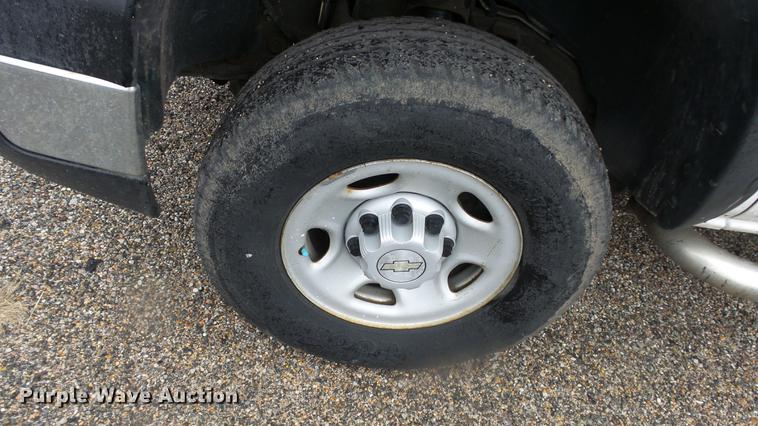 image for item DC3207 2006 Chevrolet Silverado 2500HD pickup truck
