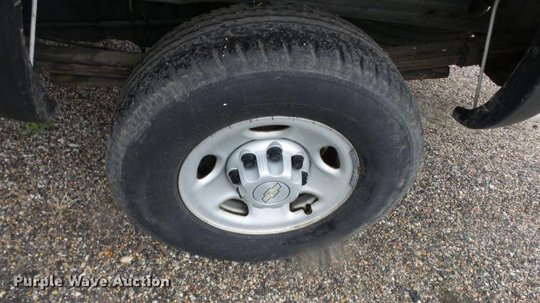 image for item DC3207 2006 Chevrolet Silverado 2500HD pickup truck