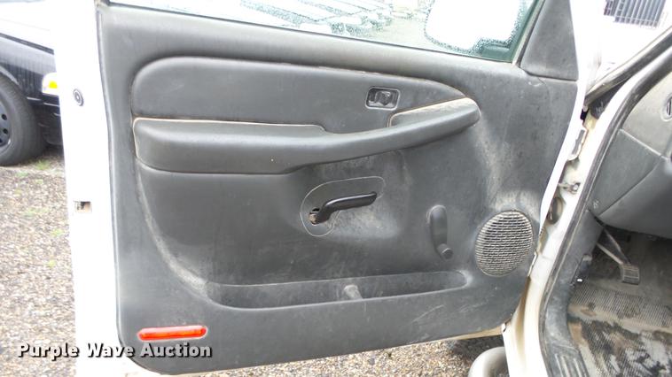 image for item DC3208 2006 Chevrolet Silverado 2500HD pickup truck