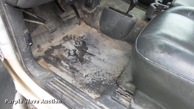 image for item DC3208 2006 Chevrolet Silverado 2500HD pickup truck