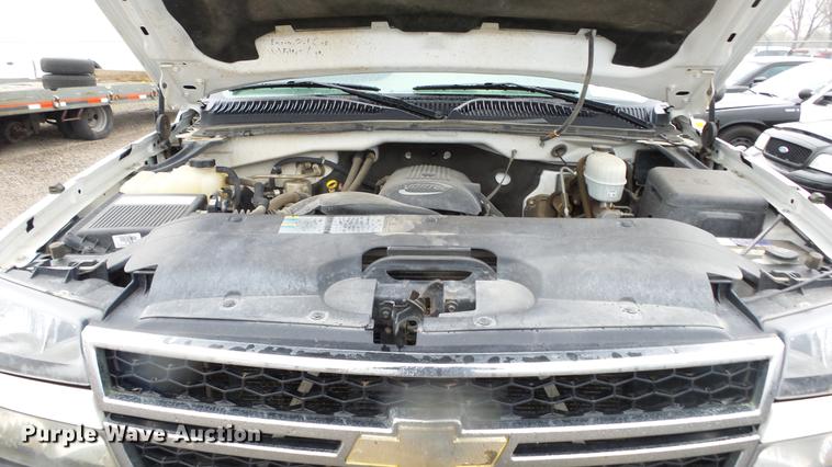 image for item DC3208 2006 Chevrolet Silverado 2500HD pickup truck