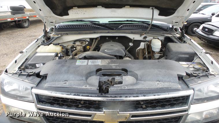 image for item DC3208 2006 Chevrolet Silverado 2500HD pickup truck