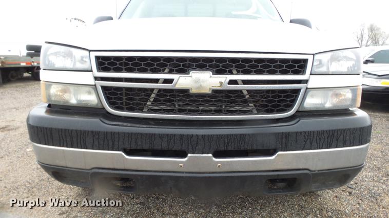 image for item DC3208 2006 Chevrolet Silverado 2500HD pickup truck