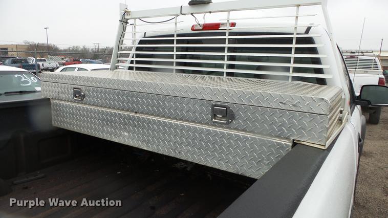 image for item DC3208 2006 Chevrolet Silverado 2500HD pickup truck