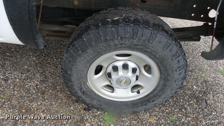 image for item DC3208 2006 Chevrolet Silverado 2500HD pickup truck