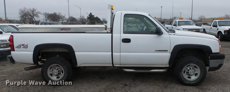 image for item DC3209 2006 Chevrolet Silverado 2500HD pickup truck