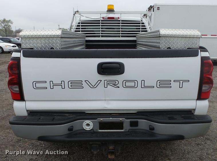 image for item DC3209 2006 Chevrolet Silverado 2500HD pickup truck