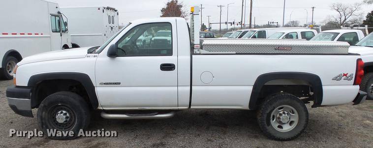 image for item DC3209 2006 Chevrolet Silverado 2500HD pickup truck