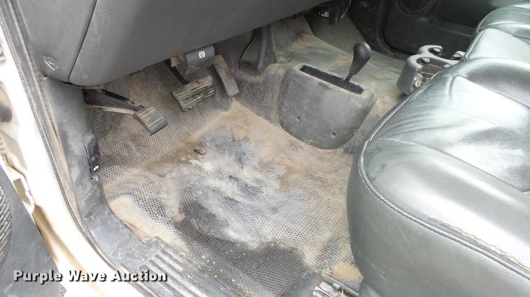 image for item DC3209 2006 Chevrolet Silverado 2500HD pickup truck