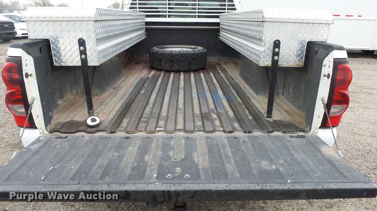 image for item DC3209 2006 Chevrolet Silverado 2500HD pickup truck