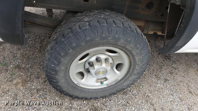 image for item DC3209 2006 Chevrolet Silverado 2500HD pickup truck