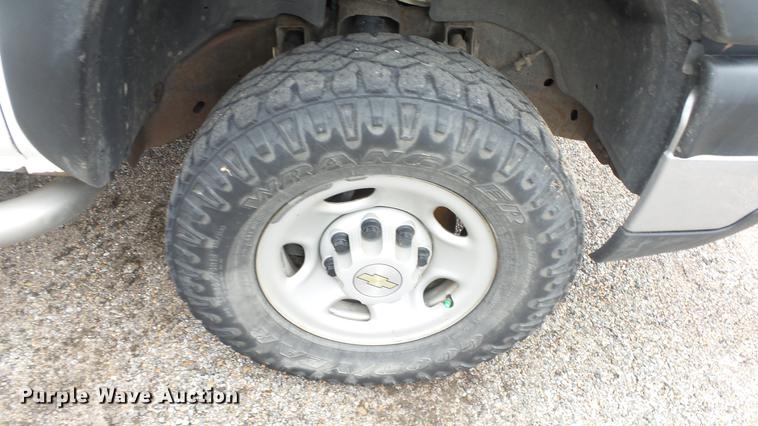 image for item DC3209 2006 Chevrolet Silverado 2500HD pickup truck