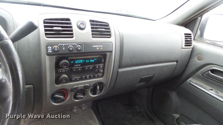 image for item DC3210 2006 Chevrolet Colorado Crew Cab pickup truck