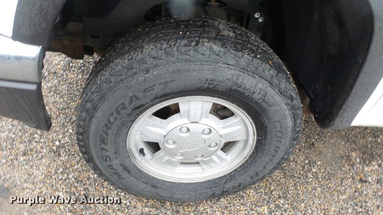 image for item DC3210 2006 Chevrolet Colorado Crew Cab pickup truck