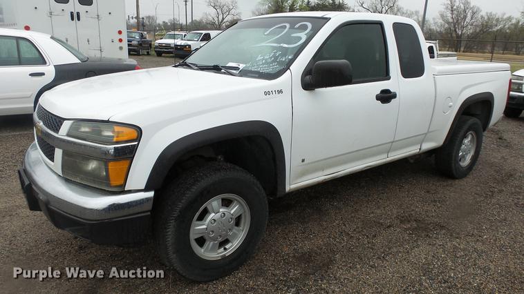 image for item DC3211 2006 Chevrolet Colorado Ext. Cab pickup truck