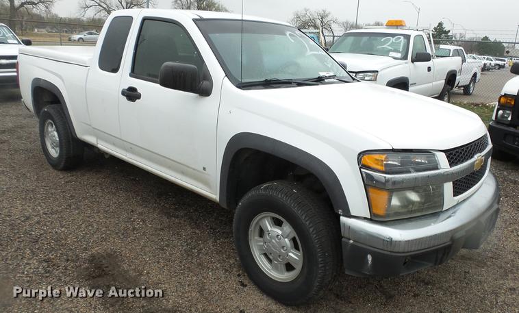image for item DC3211 2006 Chevrolet Colorado Ext. Cab pickup truck