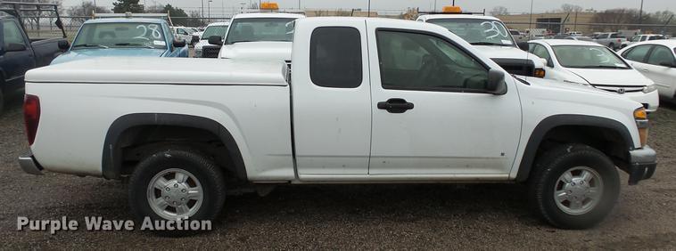 image for item DC3211 2006 Chevrolet Colorado Ext. Cab pickup truck