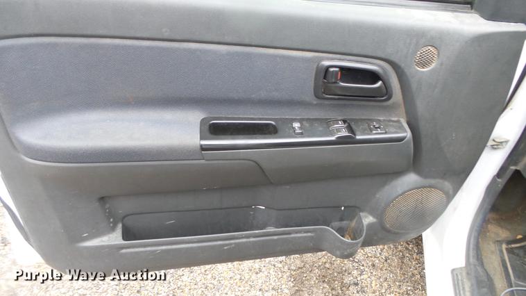 image for item DC3211 2006 Chevrolet Colorado Ext. Cab pickup truck