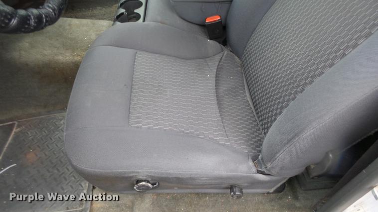 image for item DC3211 2006 Chevrolet Colorado Ext. Cab pickup truck