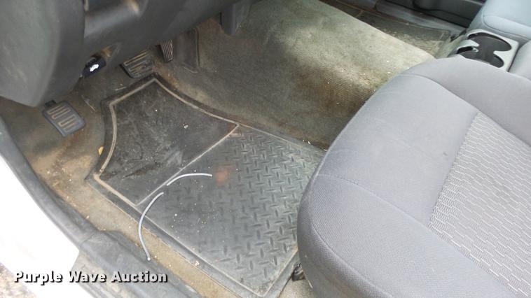 image for item DC3211 2006 Chevrolet Colorado Ext. Cab pickup truck