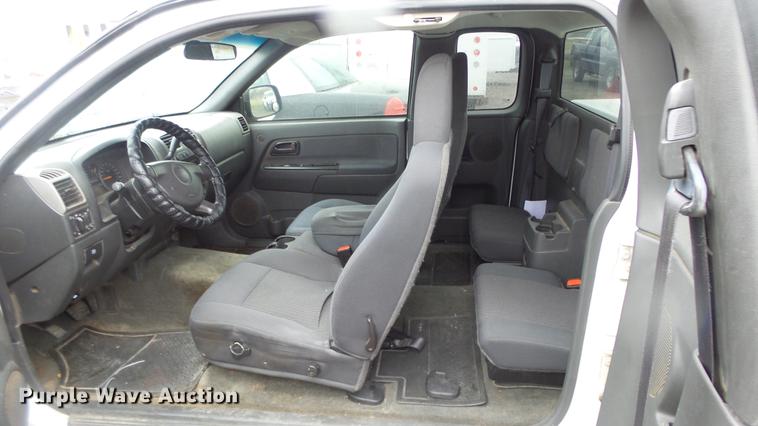 image for item DC3211 2006 Chevrolet Colorado Ext. Cab pickup truck