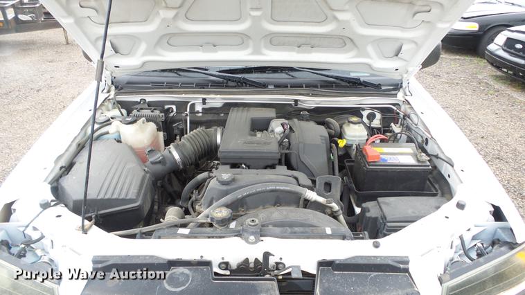 image for item DC3212 2005 Chevrolet Colorado Crew Cab pickup truck